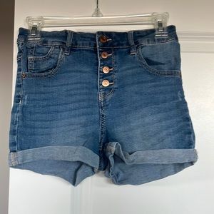 3 for $25 💚 denim shorts